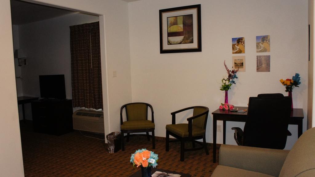 Lux Inn And Suites Three Rivers Kültér fotó