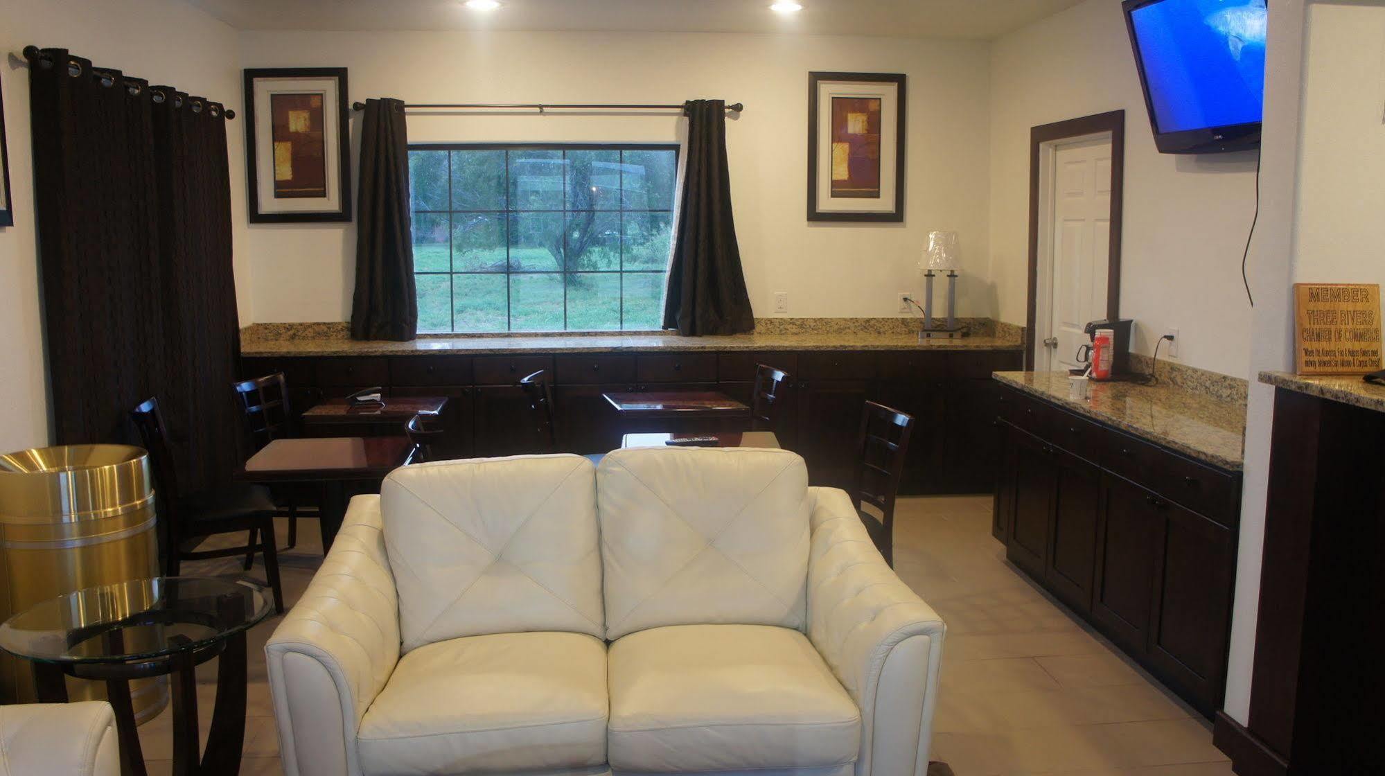 Lux Inn And Suites Three Rivers Kültér fotó