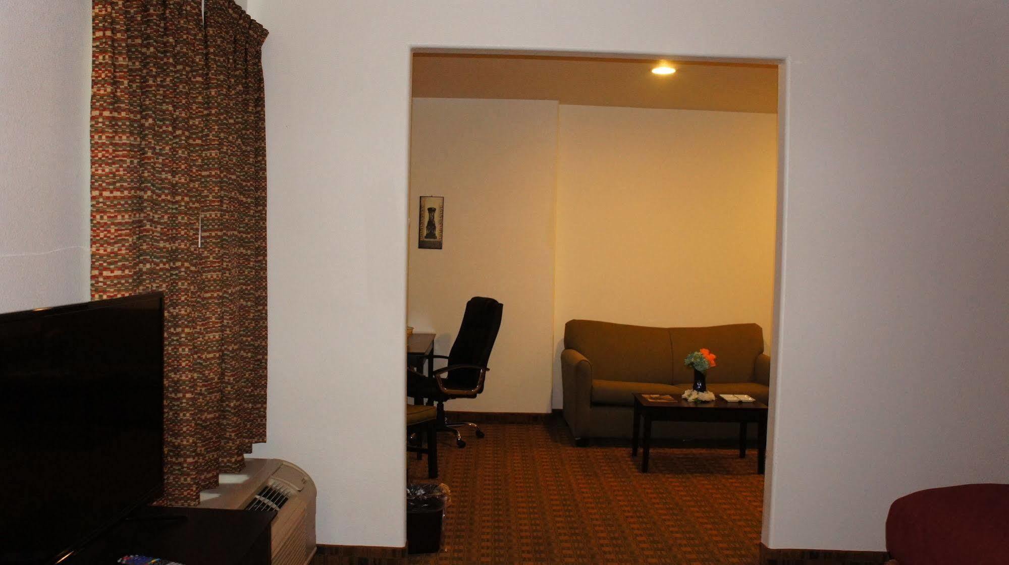 Lux Inn And Suites Three Rivers Kültér fotó