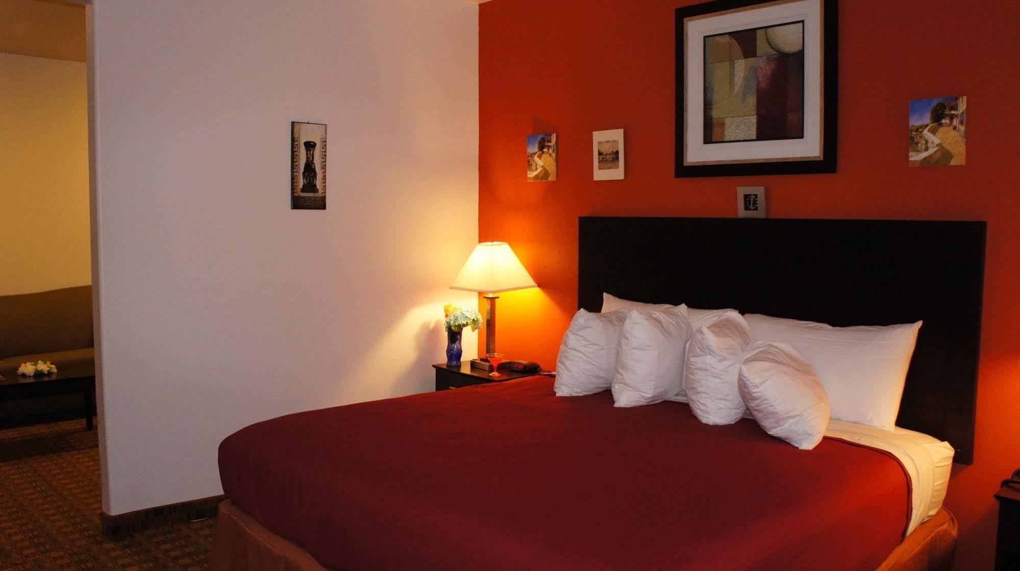Lux Inn And Suites Three Rivers Kültér fotó