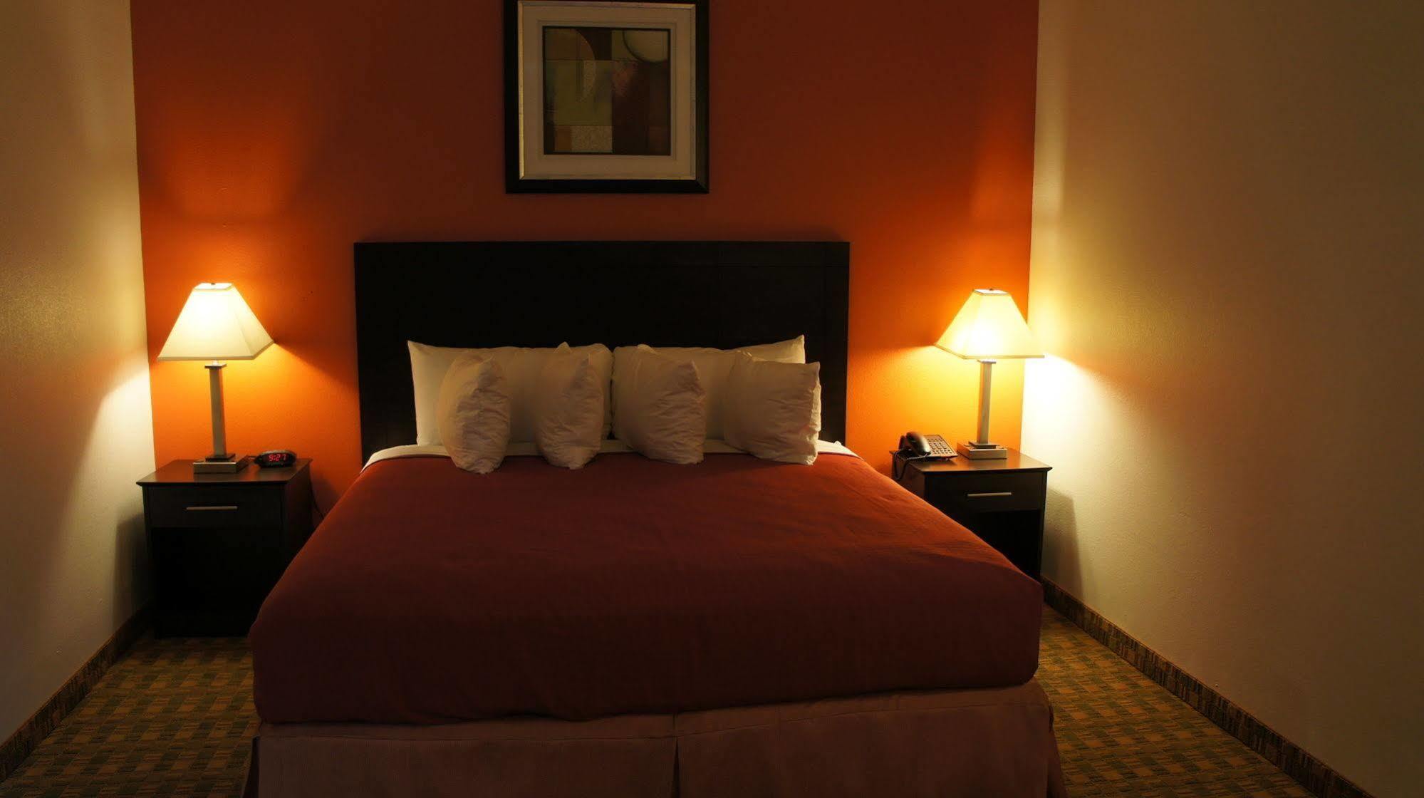 Lux Inn And Suites Three Rivers Kültér fotó